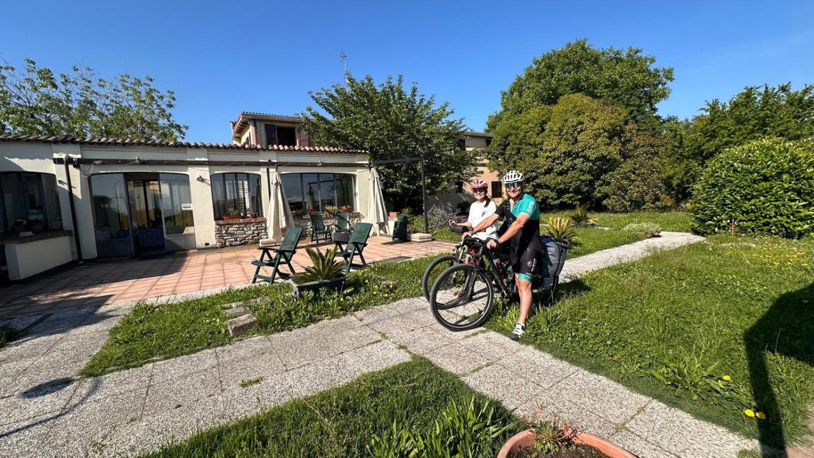 Agriturismo Il Borghetto Crespellano Exterior foto